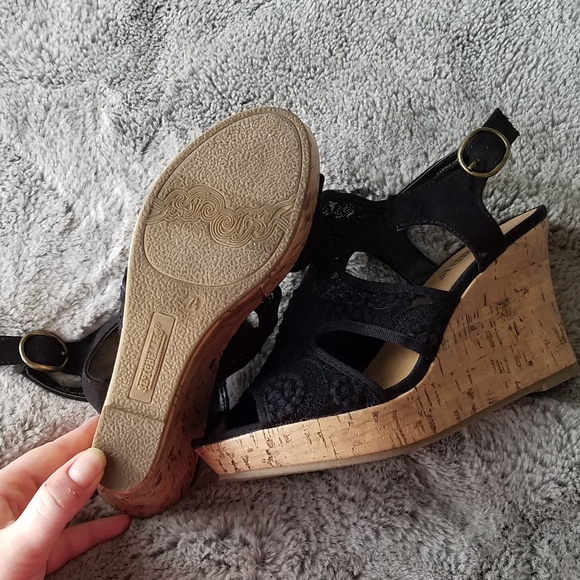 Seychelles Anthropologie Black Lace Wedges - Picture 5 of 7